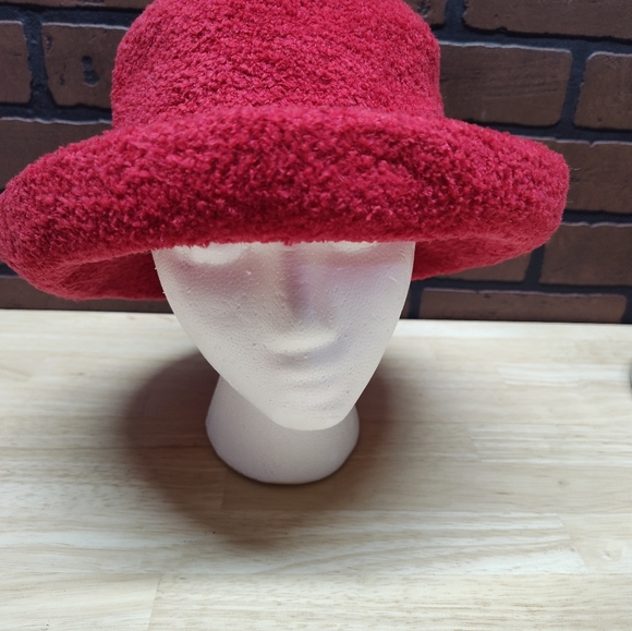 Signature Studio red bucket hat one size - Picture 5 of 11